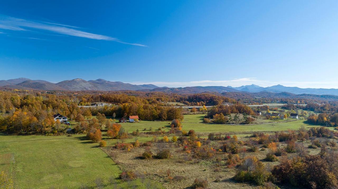 Lovinac  Velebit Lodge מראה חיצוני תמונה